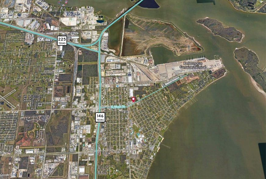 301 E Main St, La Porte, TX for lease - Aerial - Image 3 of 7