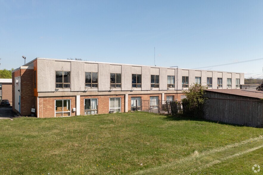 5600 Market St, Youngstown, OH à vendre - Photo du bâtiment - Image 3 de 8