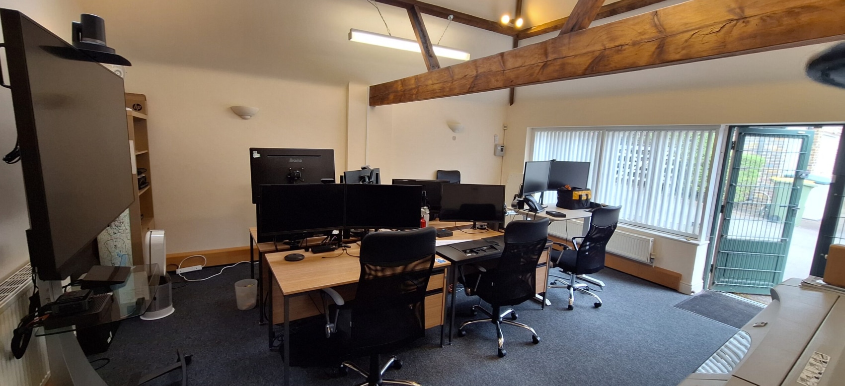 London Rd, Bolney for lease Interior Photo- Image 1 of 3