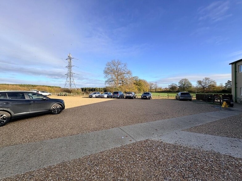 Aldermaston Road, Tadley for lease - Building Photo - Image 2 of 3
