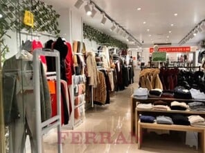 Commerce de détail dans Barcelone, Barcelona à louer Photo intérieure- Image 2 de 3