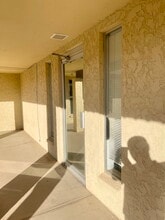 122 E Cottonwood Ln, Casa Grande, AZ à louer Photo du bâtiment- Image 1 de 9