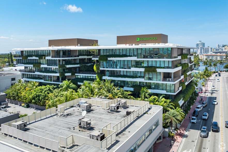 2340 Collins Ave, Miami Beach, FL for lease - Building Photo - Image 2 of 4