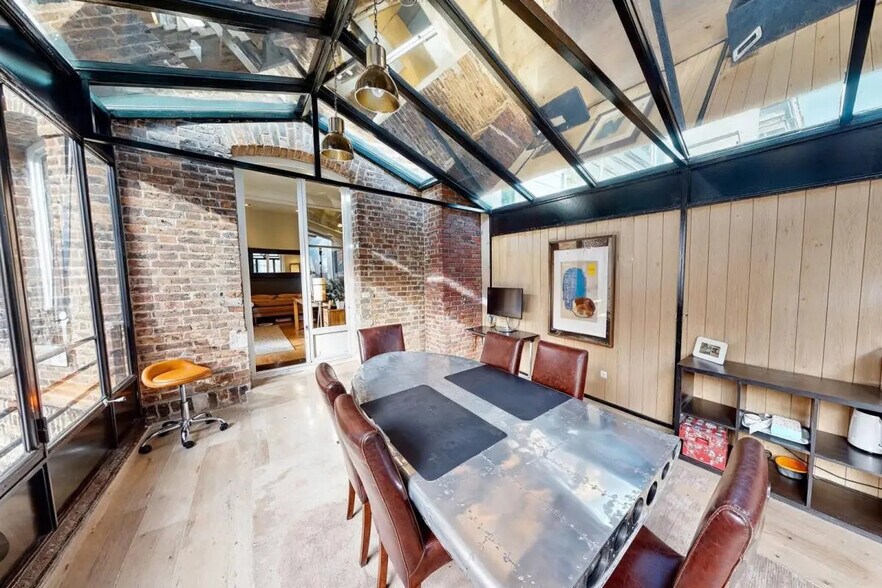 Office in Paris for sale - Building Photo - Image 3 of 11