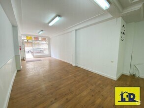 Retail in Cuenca, Cuenca for lease Interior Photo- Image 1 of 6