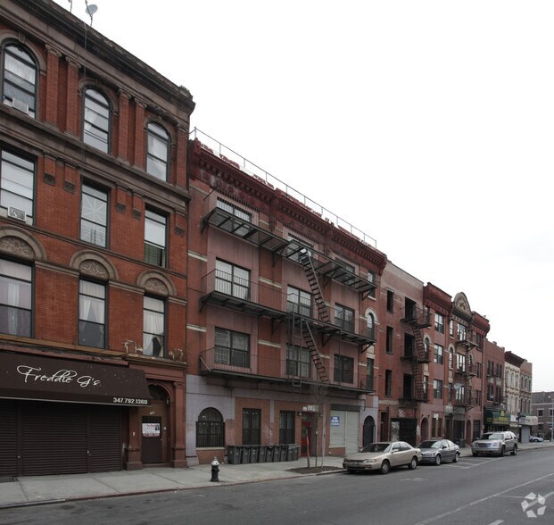 745 DeKalb Ave, Brooklyn, NY à louer - Photo du bâtiment - Image 3 de 3