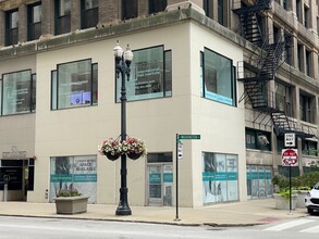 111 N Wabash Ave, Chicago, IL for lease Building Photo- Image 1 of 5