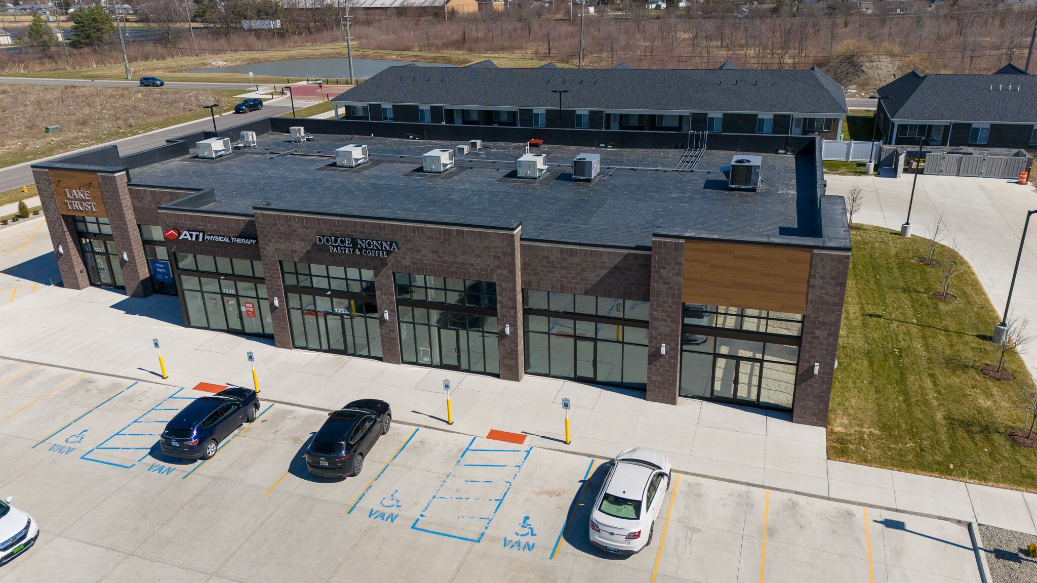 1229 Holiday Blvd, Monroe, MI for lease Building Photo- Image 1 of 13