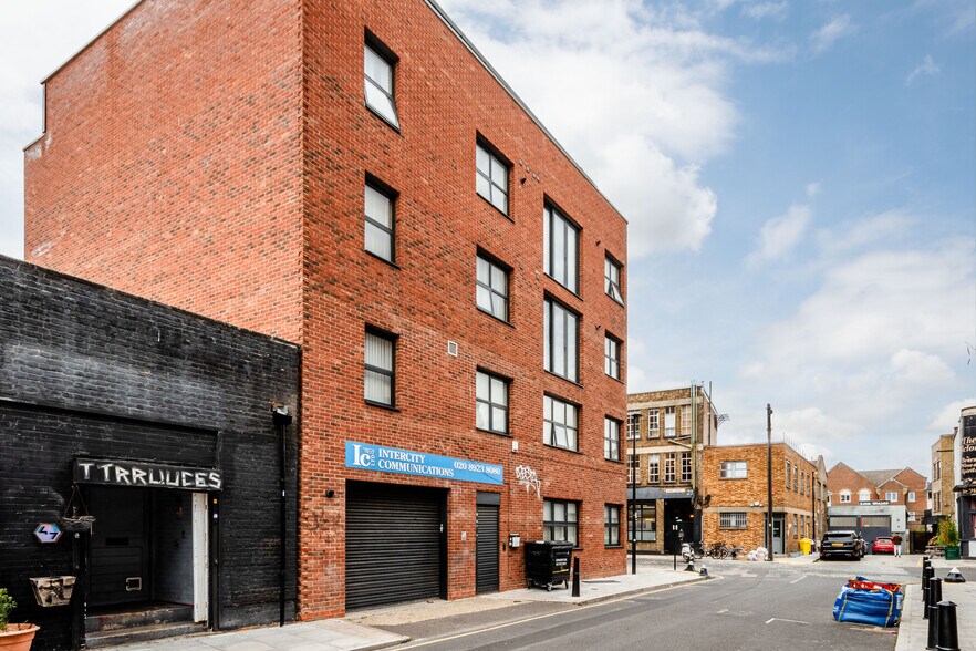 49 Mowlem St, Londres à louer - Photo principale - Image 1 de 2