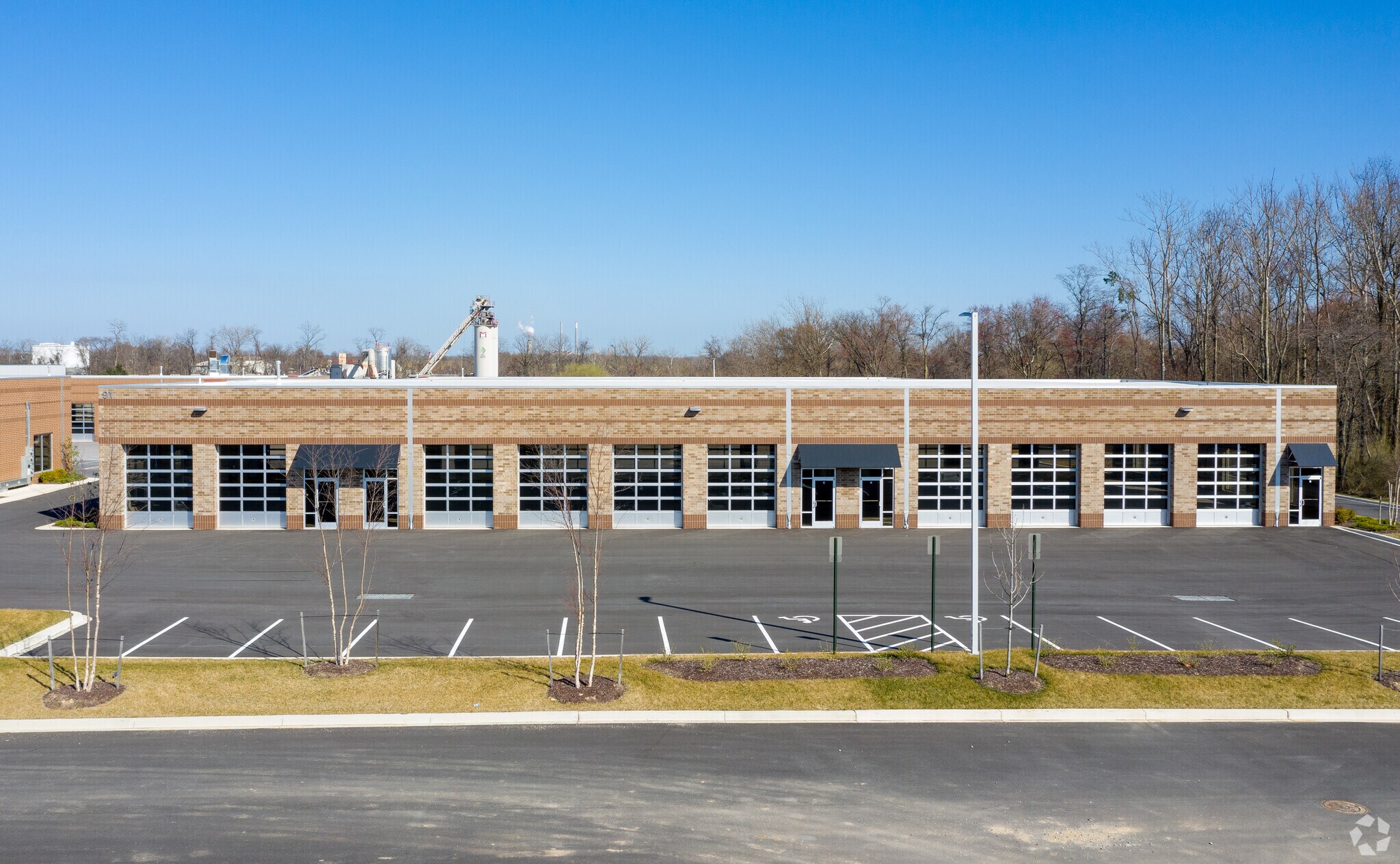 81 Dover Rd, Glen Burnie, MD à louer Photo du bâtiment- Image 1 de 11