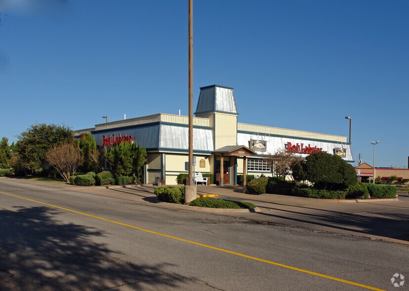 3909 Sunset Dr, San Angelo, TX à louer - Photo principale - Image 1 de 7