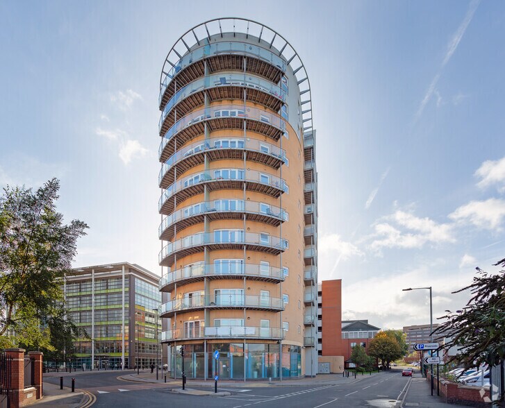 Bridge St, Sheffield à vendre - Photo du bâtiment - Image 2 de 10