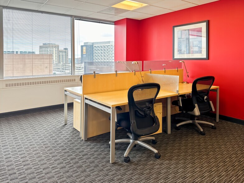 8403 Colesville Rd, Silver Spring, MD à louer - Photo du bâtiment - Image 3 de 20