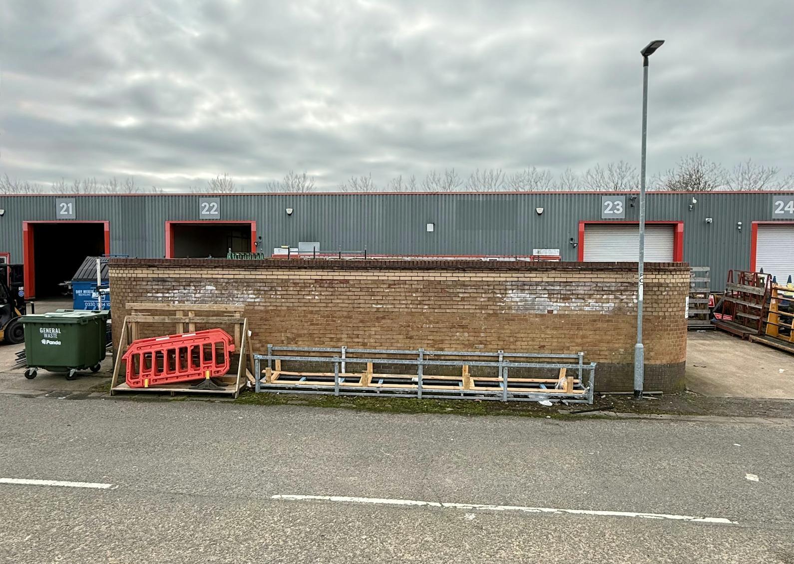 19-24 Tresham Rd, Peterborough à vendre Photo du bâtiment- Image 1 de 2