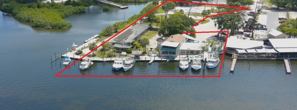 5325-5330 Treadway Dr, Port Richey, FL à vendre - Photo principale - Image 1 de 53