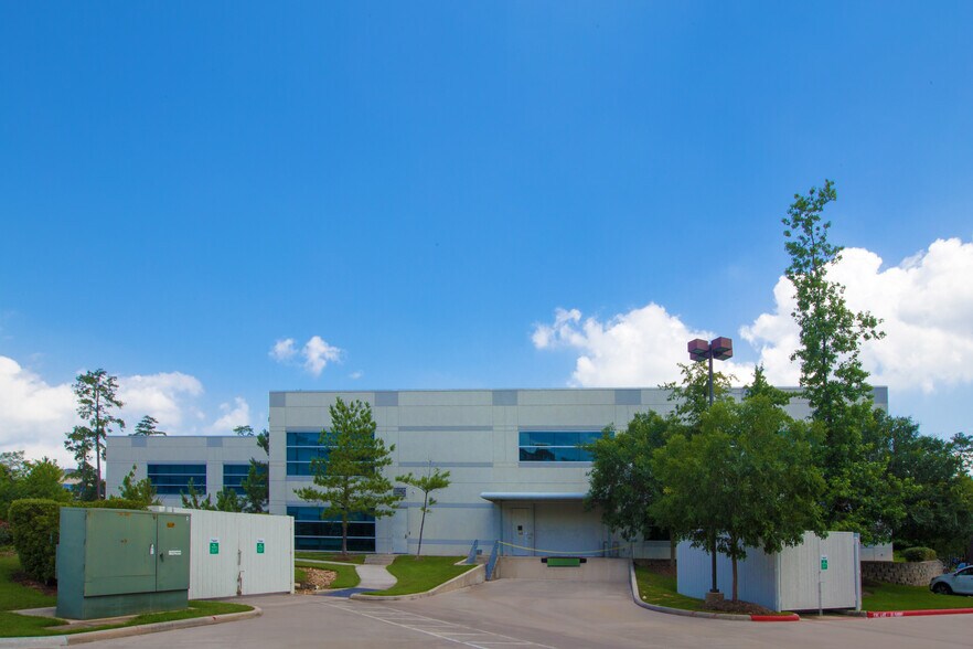 2700 Technology Forest Blvd, The Woodlands, TX à louer - Photo du bâtiment - Image 2 de 3