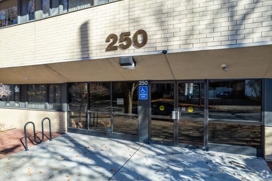 250 Pierce St, Kingston, PA for sale - Building Photo - Image 3 of 5