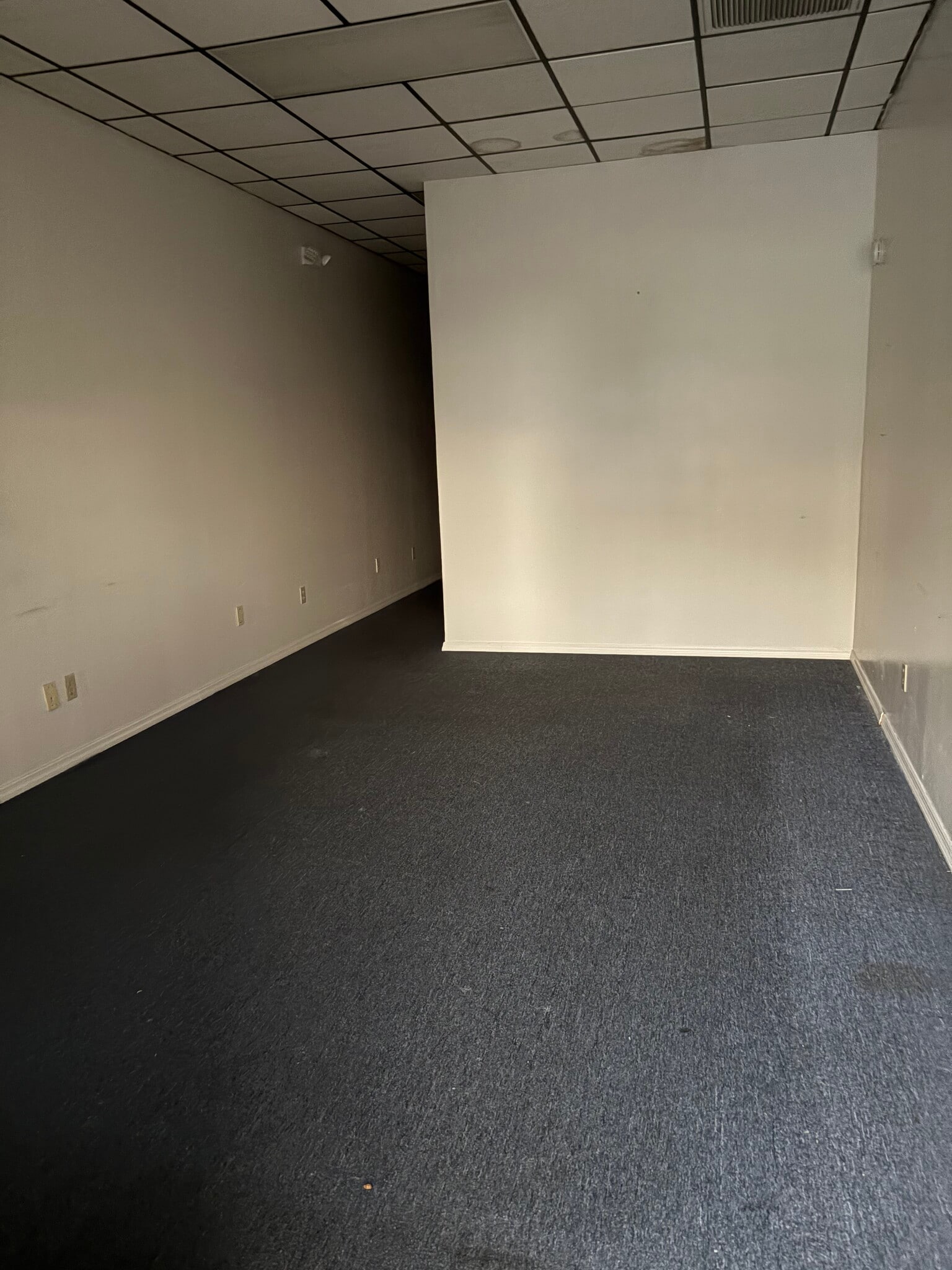 5016-5060 Mission Square Ln, Zephyrhills, FL à louer Photo intérieure- Image 1 de 1