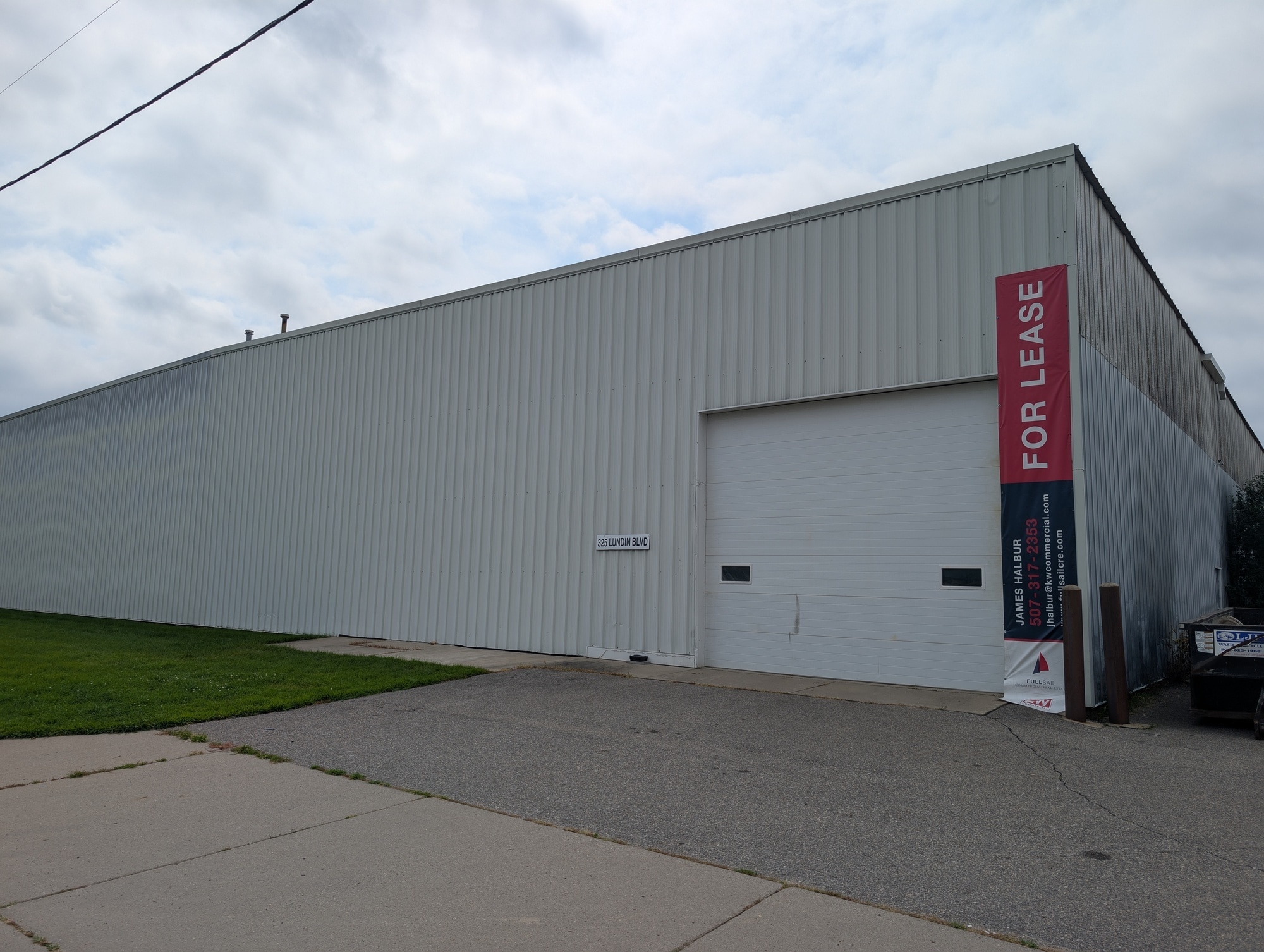 313-325 Lundin Blvd, Mankato, MN for lease Primary Photo- Image 1 of 8