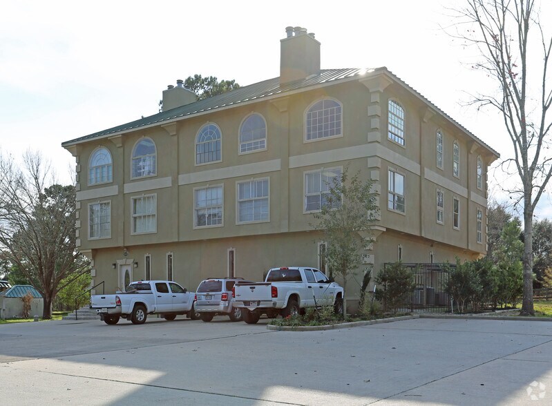 28250 Fm-2978, Magnolia, TX à louer - Photo du bâtiment - Image 3 de 29