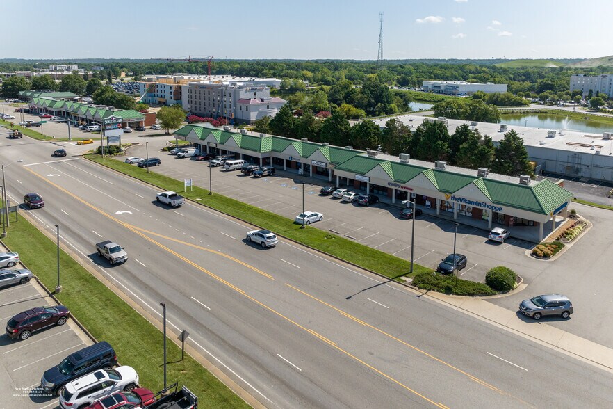 551-595 Southpark Blvd, Colonial Heights, VA for lease - Building Photo - Image 2 of 4