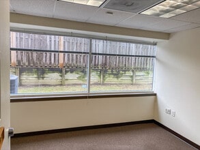 645 Baltimore Annapolis Blvd, Severna Park, MD for lease Interior Photo- Image 2 of 3