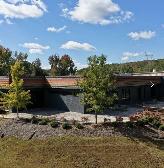 428 Industrial Ln, Birmingham, AL for sale - Building Photo - Image 2 of 7