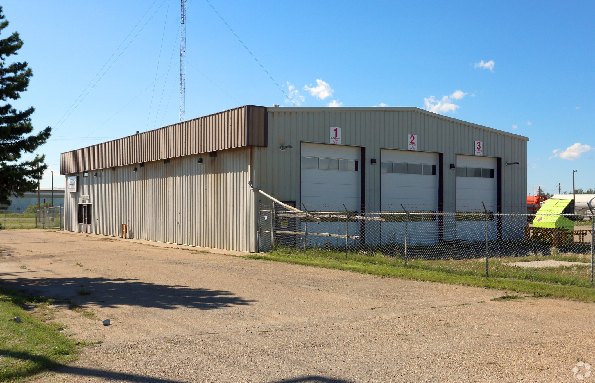 49 Diamond Ave, Spruce Grove, AB for lease Primary Photo- Image 1 of 2