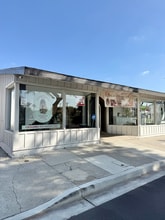 1139 W 17th St, Santa Ana, CA for lease Building Photo- Image 1 of 6