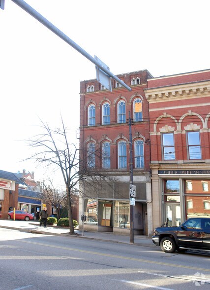 1814 E Carson St, Pittsburgh, PA à vendre - Photo du bâtiment - Image 3 de 18