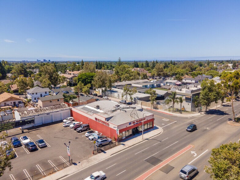 506 E First St, Santa Ana, CA à vendre - Photo du bâtiment - Image 3 de 7