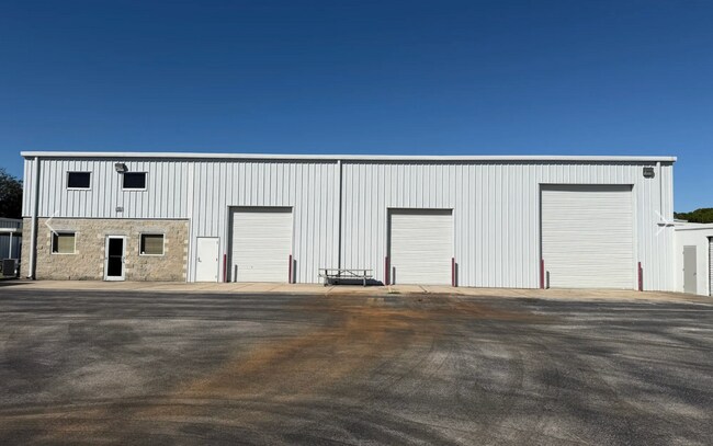 More details for 515 Distribution Dr, Melbourne, FL - Industrial for Lease