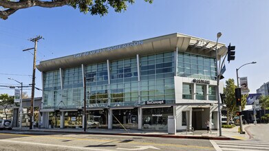 300-306 N Robertson Blvd, Los Angeles, CA for lease Building Photo- Image 1 of 9