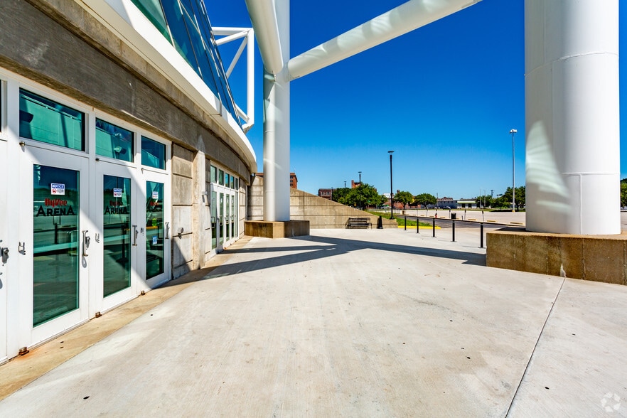 1800 Genessee St, Kansas City, MO for lease - Building Photo - Image 2 of 21