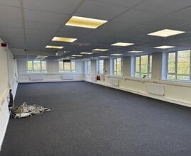 94-100 Silver St, Enfield for lease Interior Photo- Image 2 of 2