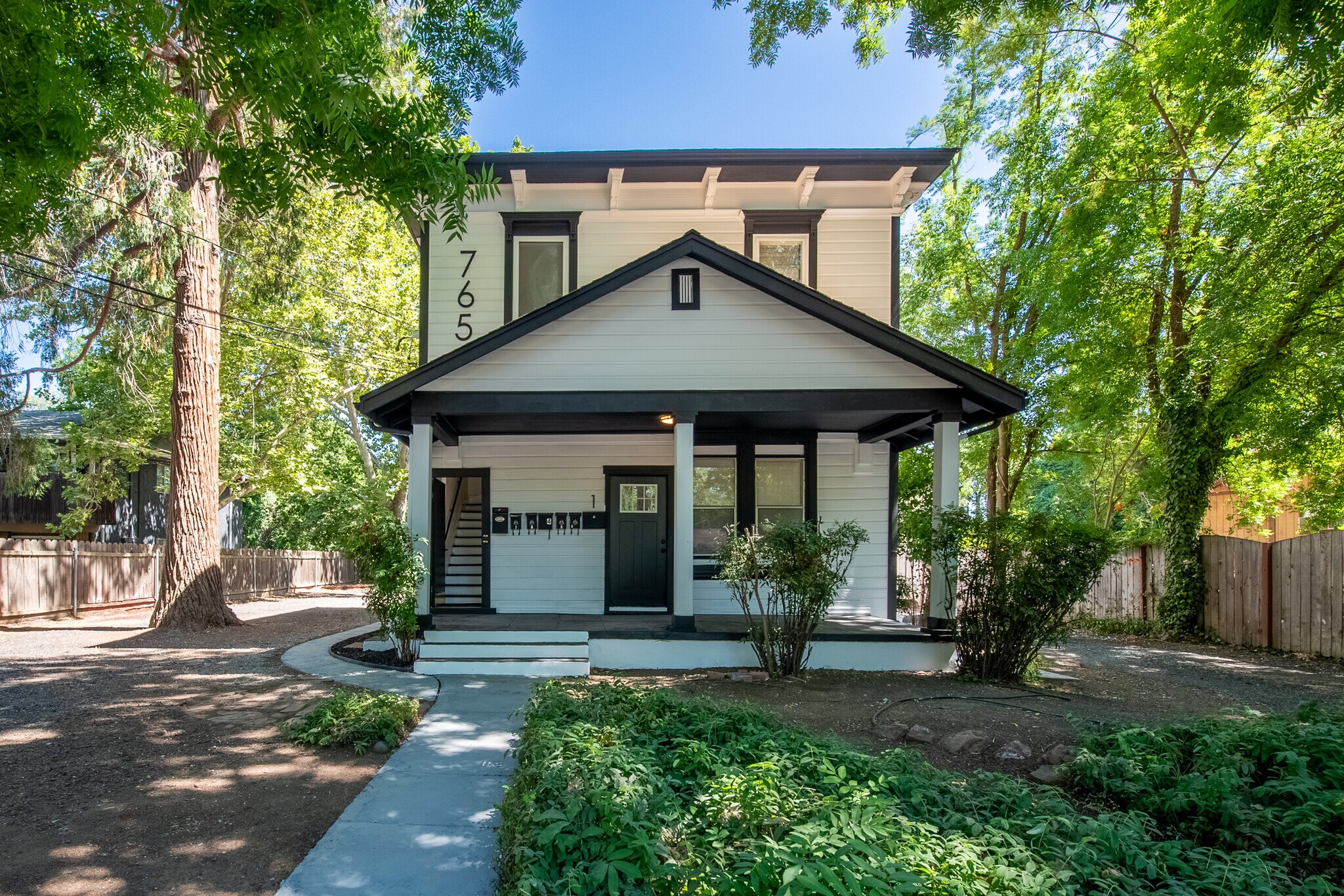 765 Humboldt Ave, Chico, CA à vendre Photo principale- Image 1 de 27