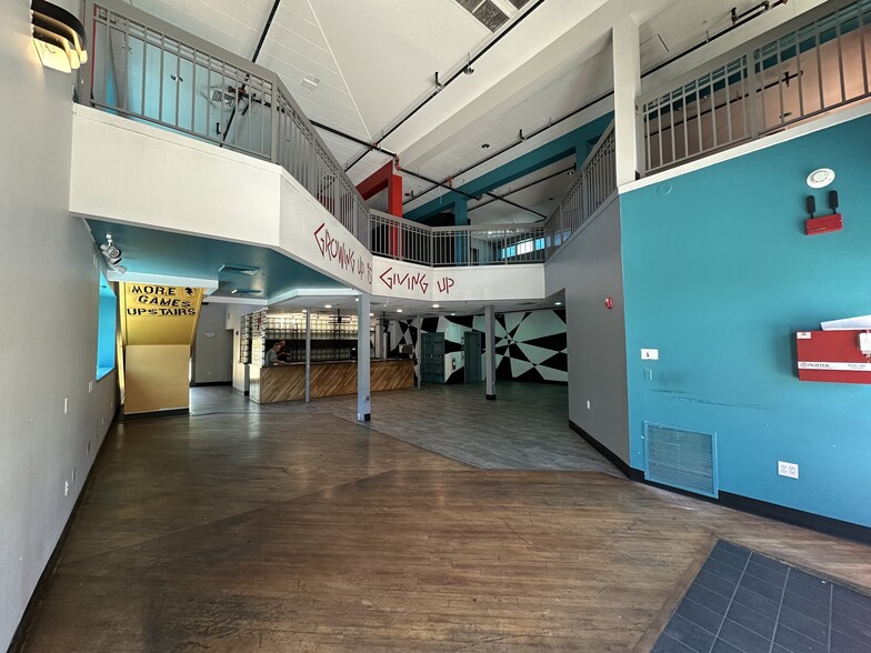 1045 E 2100 S, Salt Lake City, UT for lease - Building Photo - Image 2 of 11