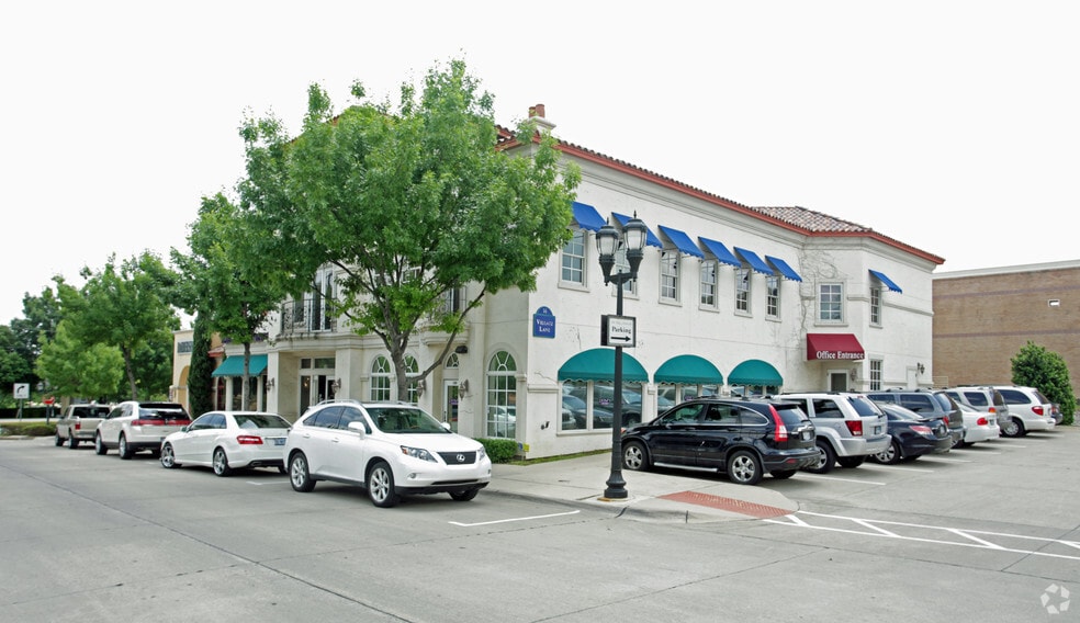 16 Village Ln, Colleyville, TX for lease - Primary Photo - Image 1 of 63