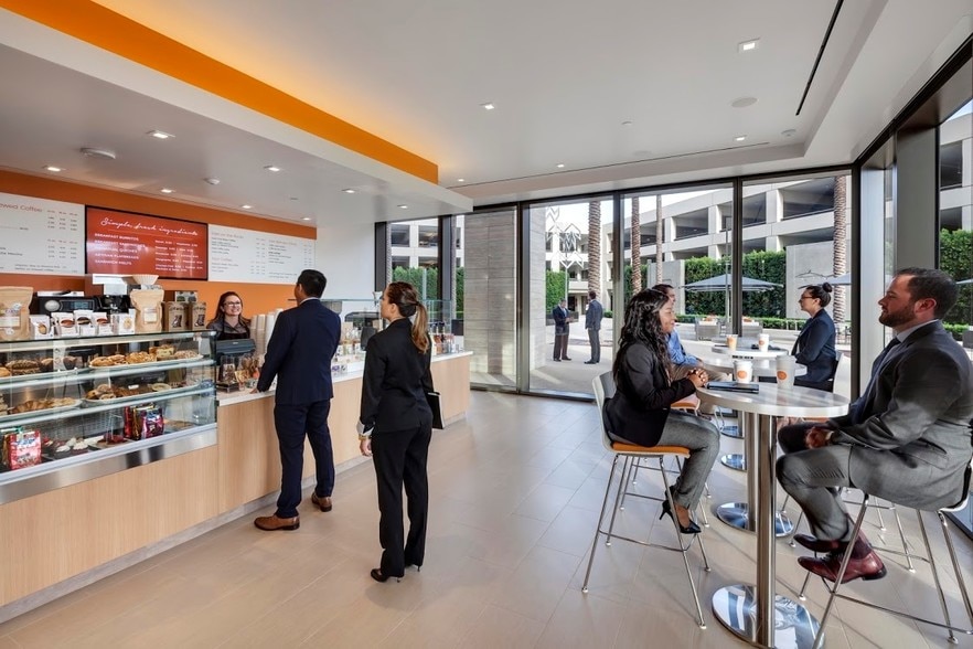 520 Newport Center Dr, Newport Beach, CA à louer - Photo intérieure - Image 2 de 20