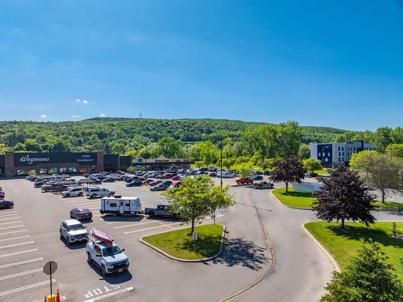 Wegmans Portfolio portfolio of 2 properties for sale on LoopNet.ca - Building Photo - Image 3 of 9