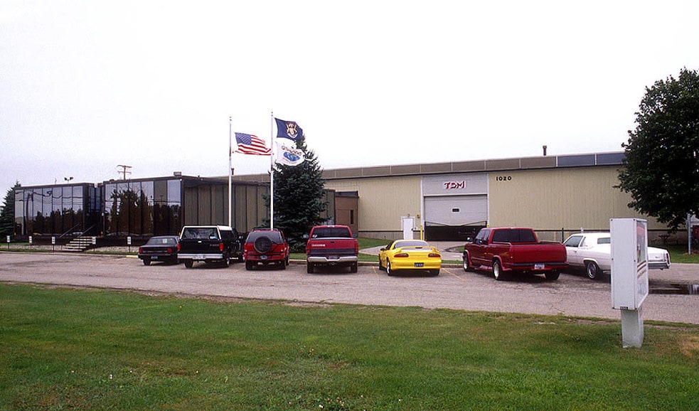 1020 Doris Rd, Auburn Hills, MI à vendre - Photo du bâtiment - Image 2 de 3