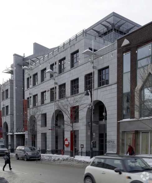 3530-3540 Boul Saint-Laurent, Montréal, QC for lease - Building Photo - Image 2 of 17