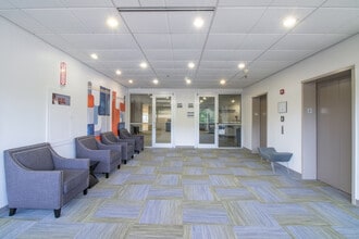 4800-4850 E Street Rd, Trevose, PA à louer Photo intérieure- Image 1 de 9