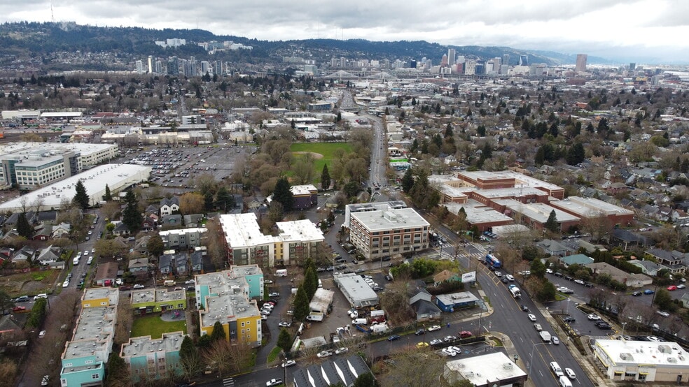 3540 SE 28th Ave, Portland, OR for sale - Building Photo - Image 3 of 7