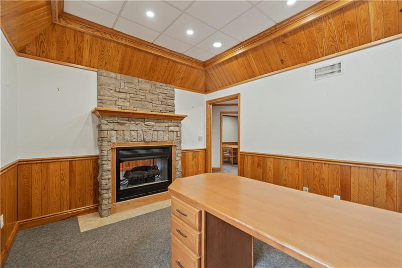 114 Oil Ln, Hunker, PA for lease - Building Photo - Image 3 of 31