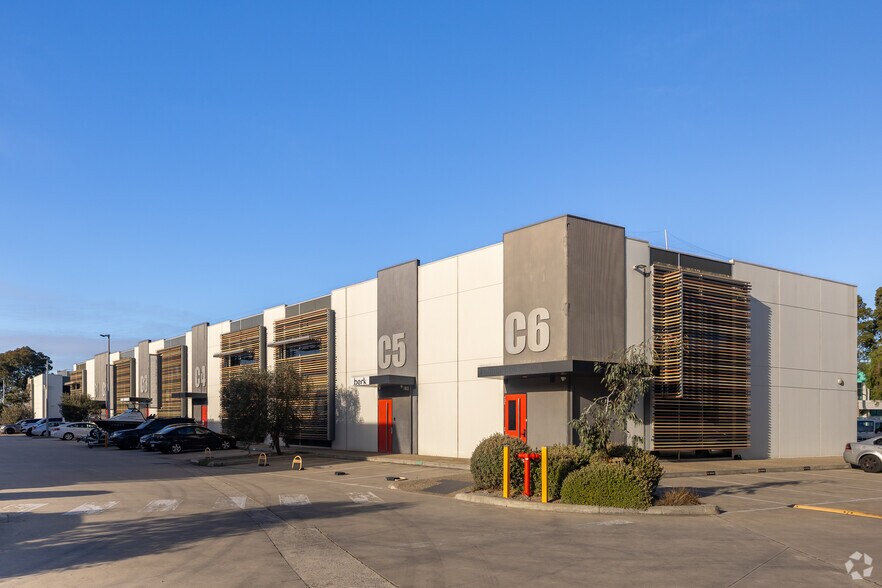28 Rogers St, Port Melbourne for sale - Building Photo - Image 2 of 5