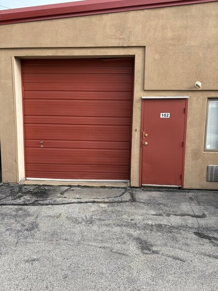 355 W Main St, Norristown, PA for lease - Building Photo - Image 3 of 9