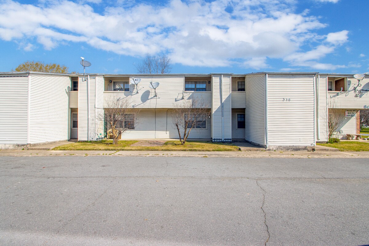 Carlisle AK 2 Multifamily Portfolio portefeuille de 2 propriétés à vendre sur LoopNet.ca Photo principale- Image 1 de 3