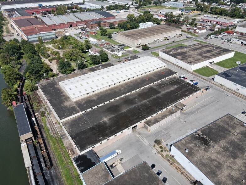 535 Avenue C, Leetsdale, PA for lease - Building Photo - Image 2 of 6