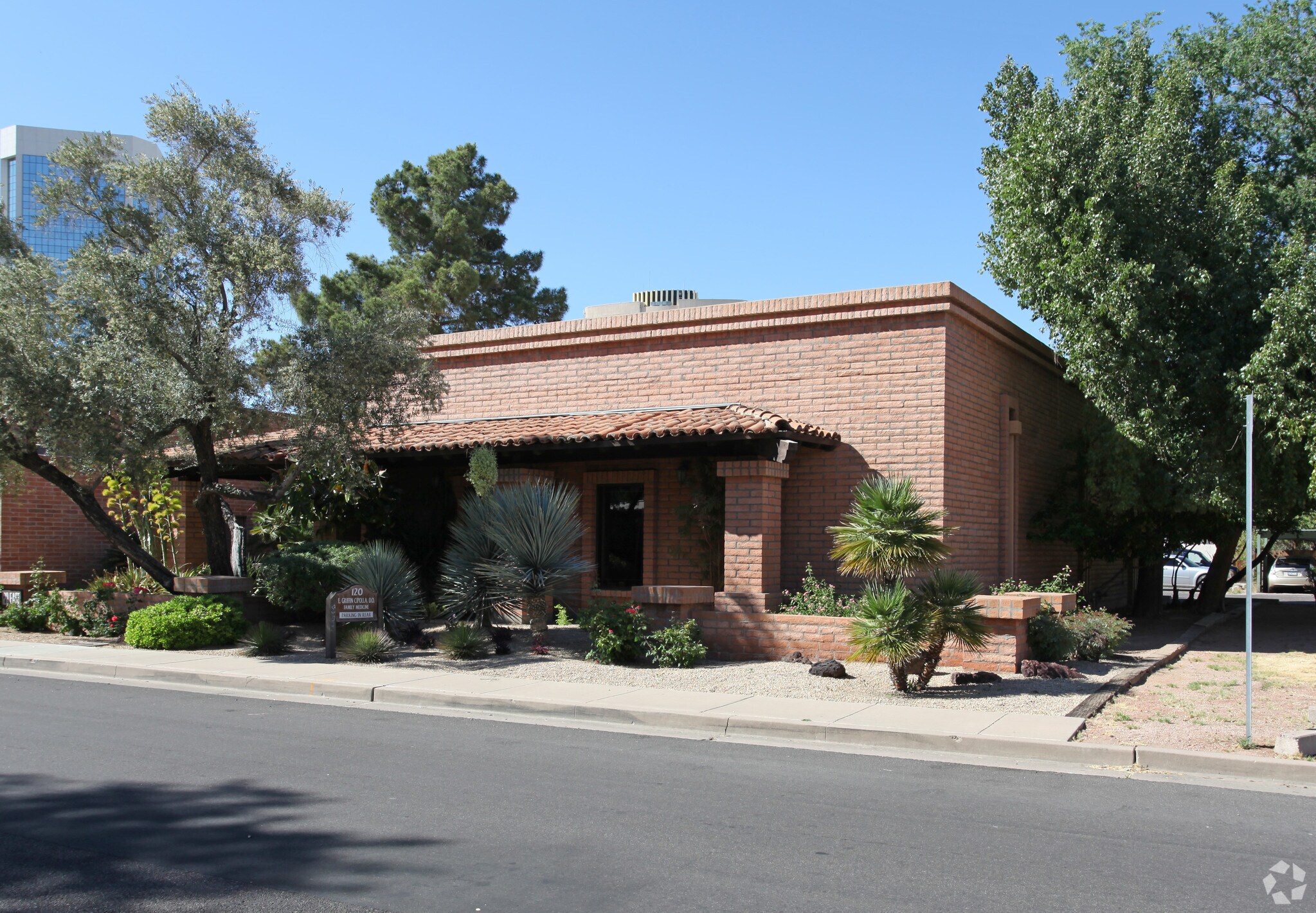 120 E Monterey Way, Phoenix, AZ à louer Photo principale- Image 1 de 6